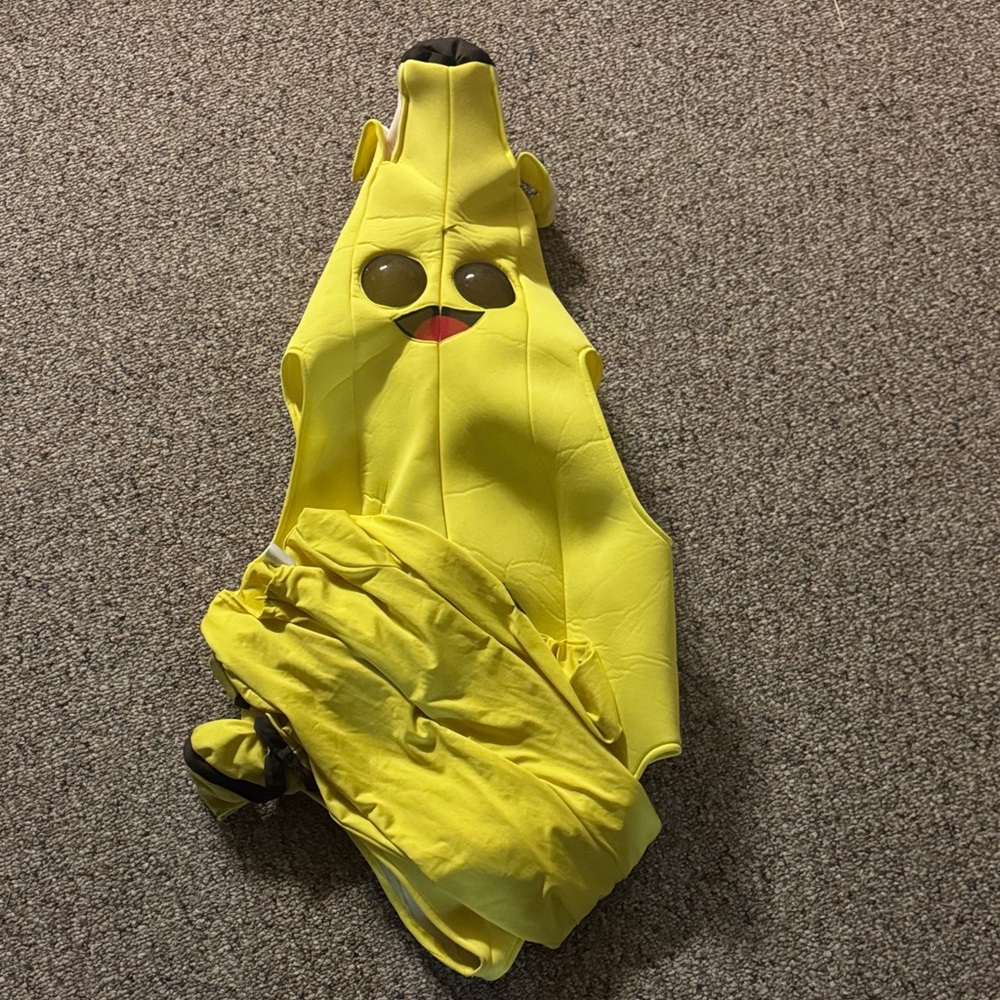 Yellow Banana Costume fortnight